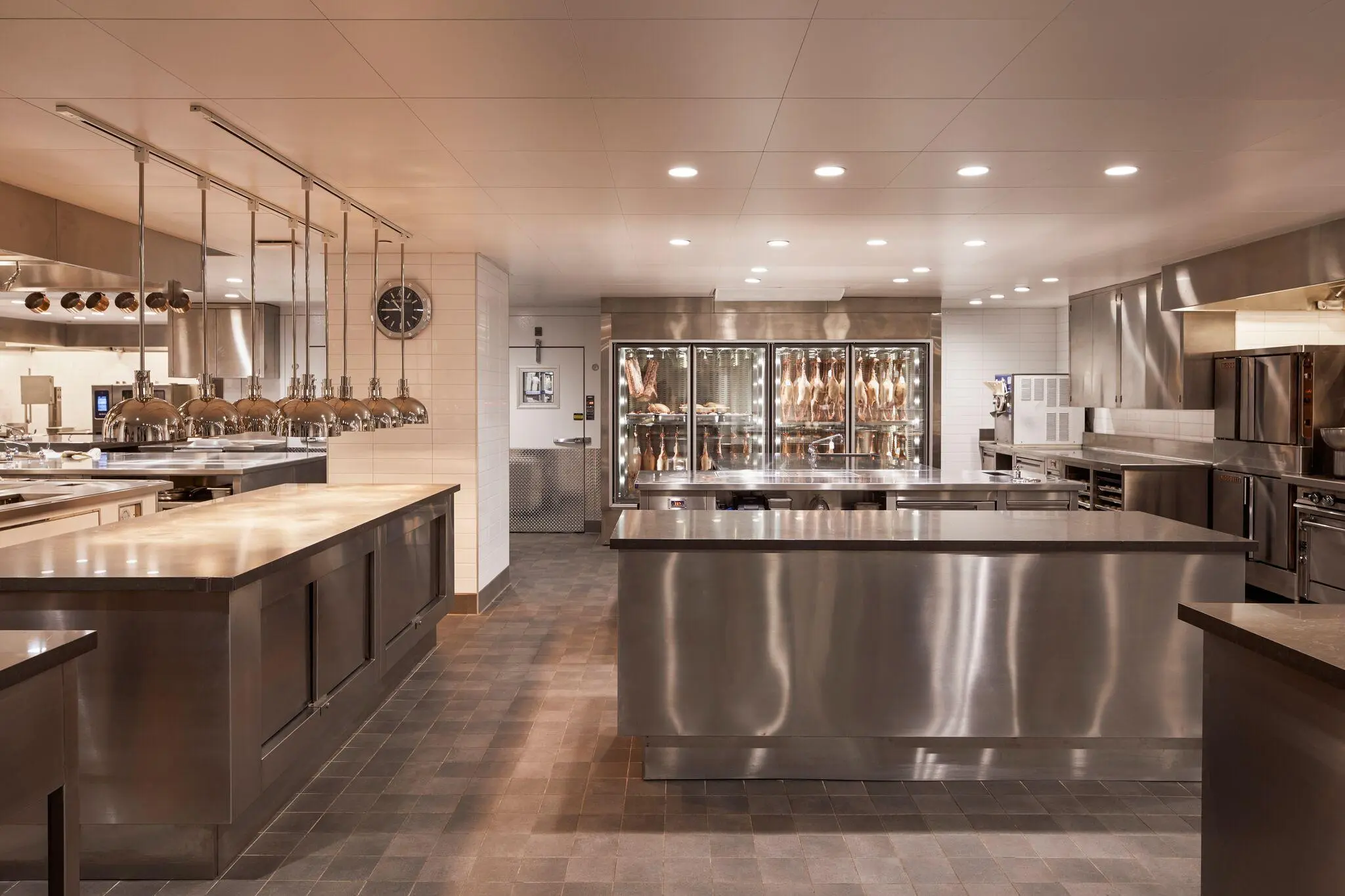 Restaurant Kitchen Interior Design