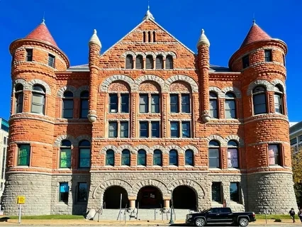 Richardsonian Romanesque